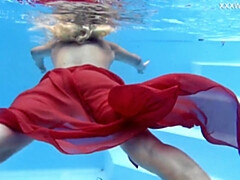 Grote mammen, Vrouw, Fetisj, Vriendin, Hd, Moeder die ik wil neuken, Biljart, Tiener