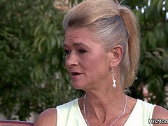 18 jaar, Gevangen, Bedriegen, Hd, Lesbisch, Rijpe lesbienne, Moeder, Tiener