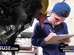 Sucer une bite, Brunette brune, Tromperie, Tir de sperme, Faciale, Branlette thaïlandaise, Époux mari, Mère que j'aimerais baiser