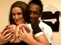 Grosser schwanz, Grosse titten, Britisch, Schwarz, Fett, Riesig, Interrassisch, Natürlich