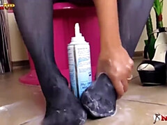 茶髪の, 中出し, 足, 足フェチ, 手コキする, Hd, ナイロン, 穴開きパンティ