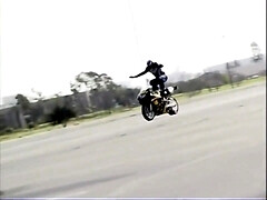 Gros cul, Sucer une bite, Brunette brune, Seins naturels, Adolescente, Rétro ancien