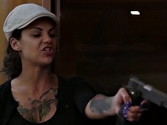 Grote mammen, Bruinharig, Harig, Hardcore, Tatoeage