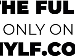 Gros cul, Grosse bite, Brunette brune, Plantureuse, Branlette thaïlandaise, Mère que j'aimerais baiser, Seins naturels, Actrice du porno