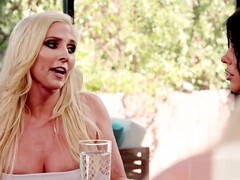 巨乳な, カワイイ, Hd, レズビアン, 淫乱熟女, ティーン, 三人, オッパイの