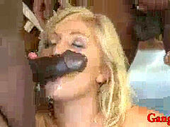 Doble penetracion, Grupo